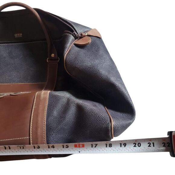 Vintage Guess Duffle Bag Made In Spain Leather Travel Bag - Picture 8 of 8